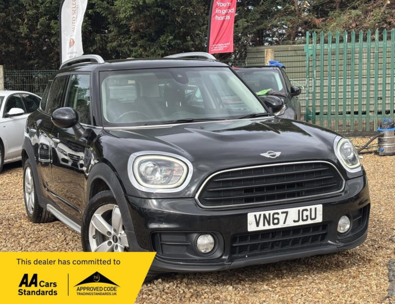 2017 MINI Countryman 2.0 Cooper D Euro 6 (s/s) 5dr in Black — image 1