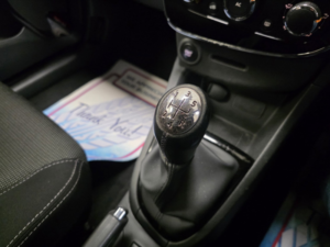 2013 Renault Clio 1.5 Dci Dynamique Medianav Hatchback 5dr Diesel Manual Euro 5 (s/s) (90 Ps) in Multicolour — image 6