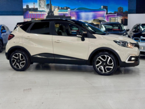2018 Renault Captur 0.9 Tce Energy Iconic Euro 6 (s/s) 5dr in White — image 2