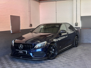 2017 Mercedes-Benz C Class 2.1 C220d Amg Line (premium Plus) Saloon 4dr Diesel G-Tronic+ 4matic Euro 6 (s/s) (170 Ps) in Blue — image 4