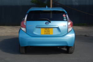 2015 Toyota Aqua Prius C Hybrid in Blue — image 6