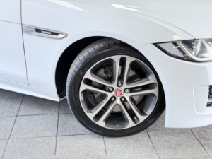 2016 Jaguar Xe 2.0d R-Sport Auto Euro 6 (s/s) 4dr in White — image 3