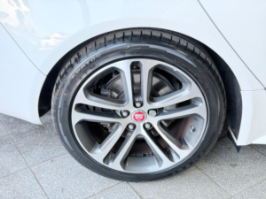 2016 Jaguar Xe 2.0d R-Sport Auto Euro 6 (s/s) 4dr in White — image 5