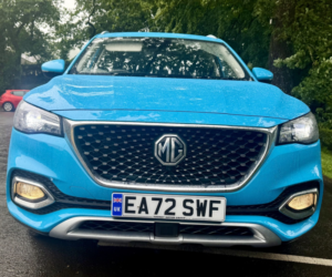2023 MG MG Hs 1.5 T-Gdi*exclusive*1owner-Dab-Panroof-Nav-Cam**stunning!** in Blue — image 4