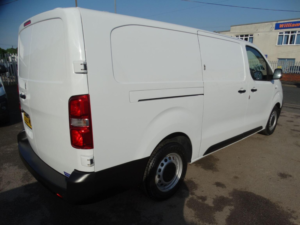 2023 Citroen Dispatch 2.0 Bluehdi 1400 Enterprise Edition Xl Fwd 3 Euro 6 (s/s) 6dr in White — image 5