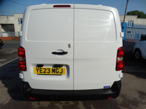 2023 Citroen Dispatch 2.0 Bluehdi 1400 Enterprise Edition Xl Fwd 3 Euro 6 (s/s) 6dr in White — image 6