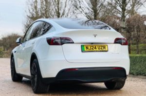 2024 Tesla Model Y (dual Motor) Long Range Auto 4wde 5dr in White — image 4