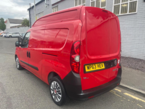 2013 Fiat Doblo 1.6 Jtd Multijet 16v L1 H1 4dr in Red — image 3