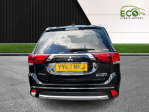 2017 Mitsubishi Outlander 2.0 H 12kwh 4h in Black — image 6