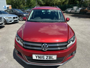 2015 Volkswagen Tiguan 1.4 Tsi Bluemotion Tech Match 2WD Euro 5 (s/s) 5dr in Red — image 3
