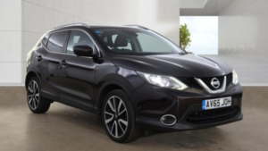 2015 Nissan Qashqai 1.5 Dci Tekna Diesel Black 5dr Low Tax+panroof+satnav in Black — image 2