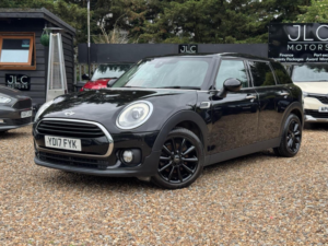 2017 MINI Clubman 1.5 Cooper Euro 6 (s/s) 6dr in Black — image 2