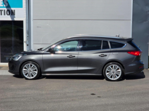 2019 Ford Focus 1.5t Ecoboost Vignale Euro 6 (s/s) 5dr in Grey — image 6