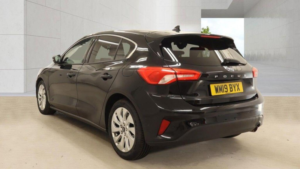 2019 Ford Focus 1.0t Ecoboost Zetec Auto Euro 6 (s/s) 5dr in Black — image 3
