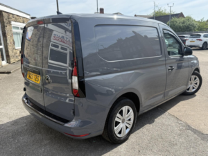2023 Volkswagen Caddy 2.0 Tdi C20 Commerce Plus in Grey — image 3