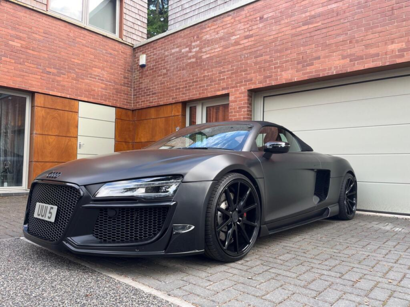 2013 Audi R8 4.2 Fsi V8 Spyder S Tronic Quattro Euro 5 2dr in Black — image 1