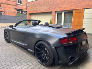 2013 Audi R8 4.2 Fsi V8 Spyder S Tronic Quattro Euro 5 2dr in Black — image 2