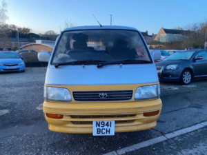 2005 Toyota Hiace Super Custom Limited 3.0td Auto in Other — image 2