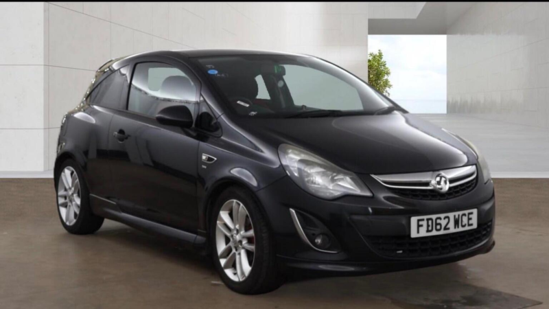 2013 Vauxhall Corsa 1.4 16v Sri Euro 5 3dr in Black — image 1