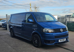 2012 Volkswagen Transporter 2.0 Tdi T30 Lwb 6 Speed 140bhp 5dr in Blue — image 5