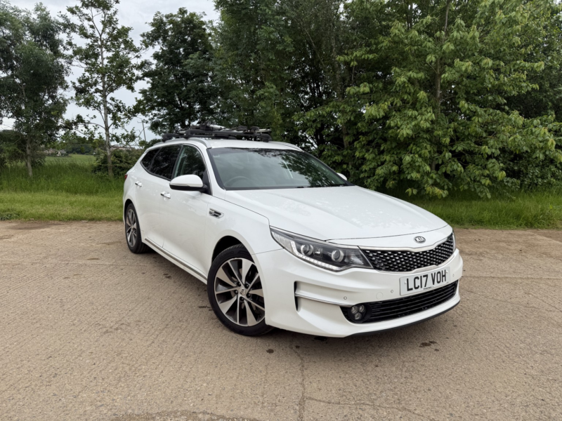 2017 Kia Optima 1.7 Crdi 3 in White — image 1