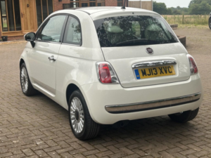 2013 Fiat 500 1.2 Lounge in White — image 2