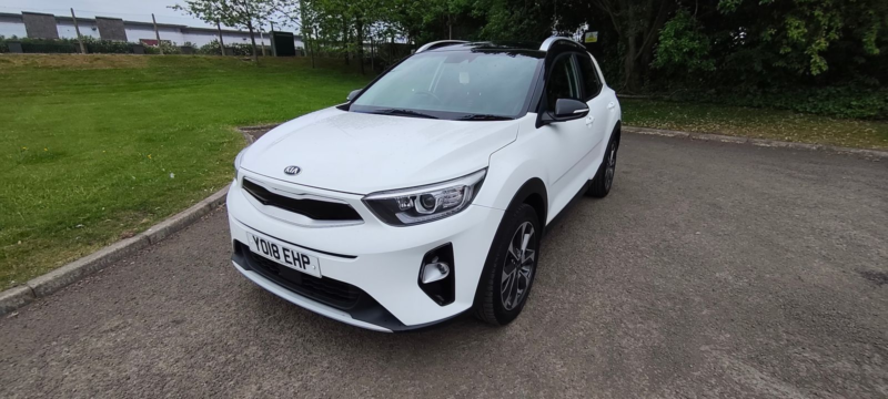 2018 Kia Stonic 1.0 T-Gdi First Edition SUV 5dr Petrol Manual Euro 6 (s/s) (118 Bhp) in White — image 1