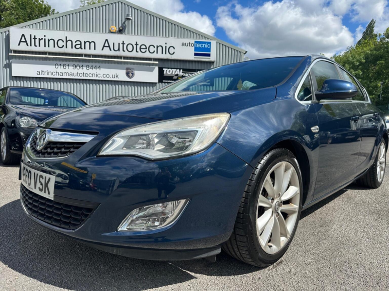 2011 Vauxhall Astra 2.0 Cdti Elite Auto Euro 5 5dr in Blue — image 1