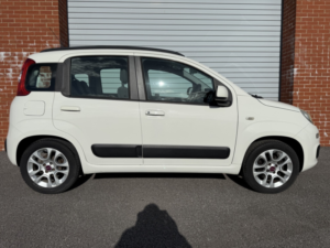 2013 Fiat Panda 0.9 Twinair Lounge in White — image 3