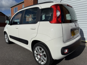 2013 Fiat Panda 0.9 Twinair Lounge in White — image 6