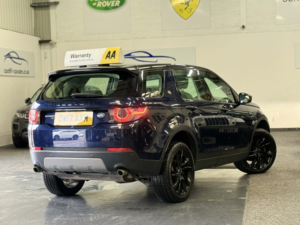 2017 Land Rover Discovery Sport 2.0 Td4 Hse Luxury in Blue — image 6