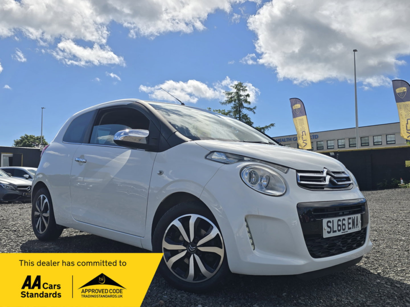 2016 Citroen C1 1.2 Puretech Flair Hatchback 3dr Petrol Manual Euro 6 (82 Ps) in White — image 1