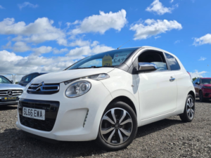 2016 Citroen C1 1.2 Puretech Flair Hatchback 3dr Petrol Manual Euro 6 (82 Ps) in White — image 2