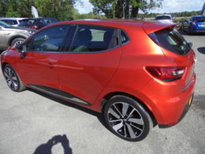 2016 Renault Clio 0.9 Tce Dynamique S Nav Euro 6 (s/s) 5dr in Red — image 4