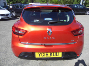 2016 Renault Clio 0.9 Tce Dynamique S Nav Euro 6 (s/s) 5dr in Red — image 6