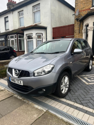 2012 Nissan Qashqai 1.6 Acenta 2WD Euro 5 (s/s) 5dr in Grey — image 3