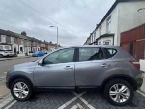 2012 Nissan Qashqai 1.6 Acenta 2WD Euro 5 (s/s) 5dr in Grey — image 5