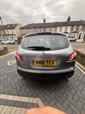 2012 Nissan Qashqai 1.6 Acenta 2WD Euro 5 (s/s) 5dr in Grey — image 6
