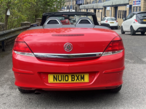 2010 Vauxhall Astra 1.8i Sport Twin Top 2dr Petrol Manual (177 G/km, 138 Bhp) in Red — image 5