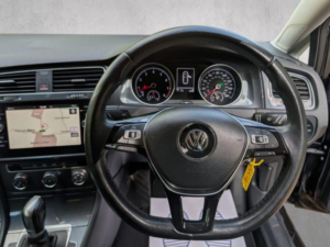 2018 Volkswagen Golf 1.5 Tsi Evo Bluemotion Tech Se Nav DSG Euro 6 (s/s) 5dr in Black — image 5