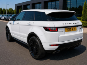2017 Land Rover Range Rover Evoque 2.0 Td4 Hse Dynamic Auto 4WD Euro 6 (s/s) 5dr in White — image 4
