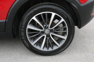 2020 Vauxhall Crossland X 1.2 Turbo Elite in Red — image 4