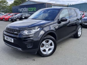 2018 Land Rover Discovery Sport 2.0 Td4 Se in Black — image 3