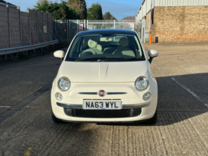 2013 Fiat 500 1.2 Lounge in White — image 3