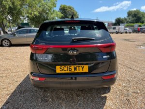 2016 Kia Sportage 1.7 Crdi 1 SUV 5dr Diesel Manual Euro 6 (s/s) (114 Bhp) in Black — image 4