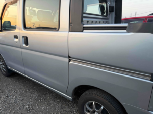 2010 Daihatsu Hijet Van Deck Van 4WD in Silver — image 5