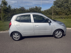 2013 Hyundai I10 1.2 Active in Silver — image 2