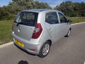 2013 Hyundai I10 1.2 Active in Silver — image 3