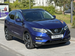 2019 Nissan Qashqai 1.3 Dig-T Tekna in Blue — image 2