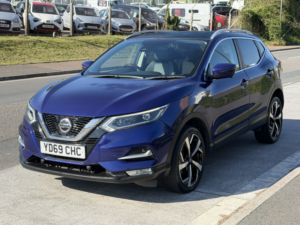 2019 Nissan Qashqai 1.3 Dig-T Tekna in Blue — image 5